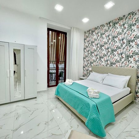 Virgy House Bed & Breakfast Napoli Eksteriør bilde