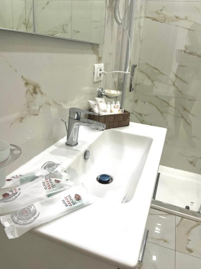 Virgy House Bed & Breakfast Napoli Eksteriør bilde